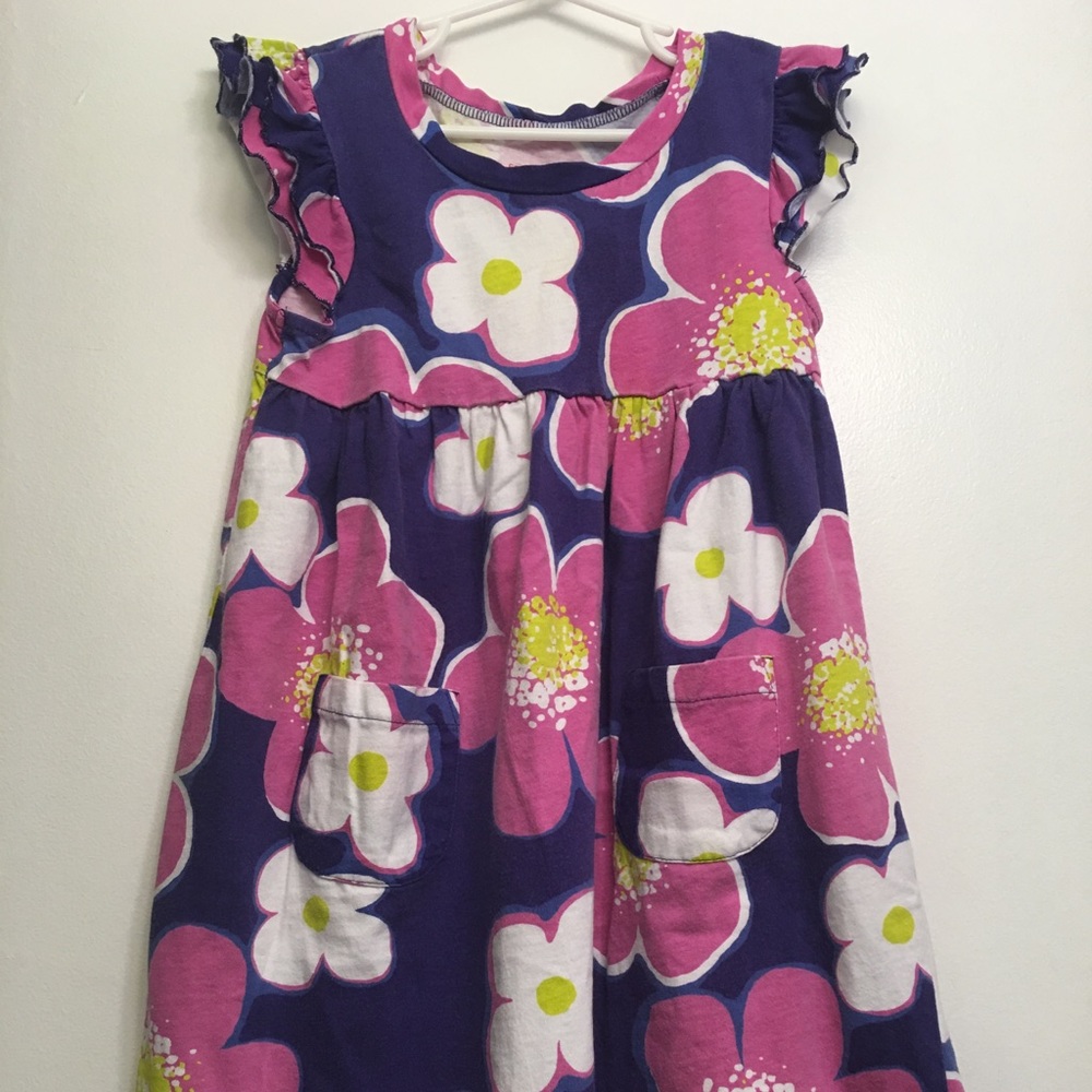 Summer Girls 100% dress with front pockets Sz 6